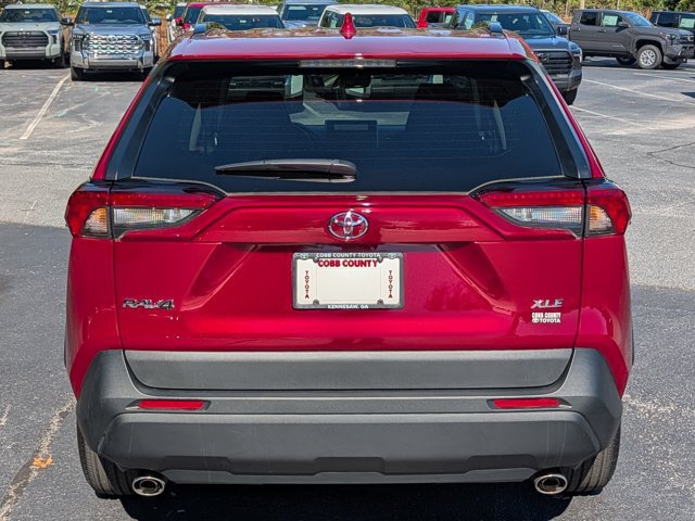 Used 2023 Toyota RAV4 XLE w/ Convenience Package FWD image 6