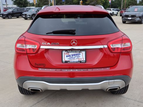 Used 2020 Mercedes-Benz GLA 250 image 6