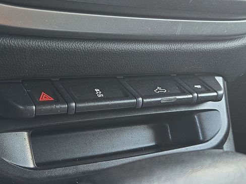 Used 2021 Chevrolet Colorado LT w/ LT Convenience Package image 29