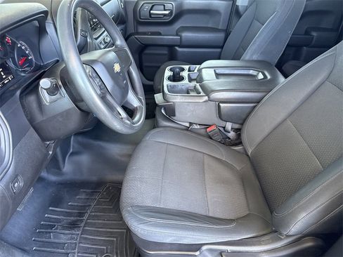 Used 2019 Chevrolet Silverado 1500 Custom w/ Trailering Package image 12