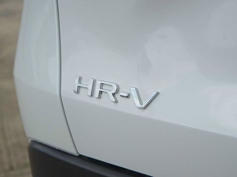 New 2026 Honda HR-V LX image 8