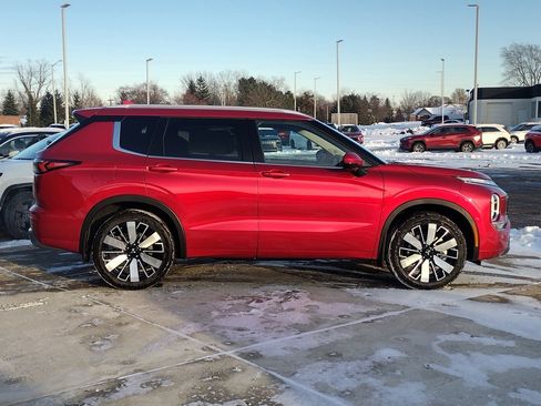 New 2026 Mitsubishi Outlander SEL image 15