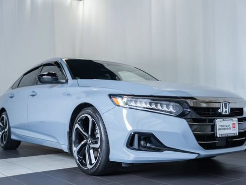 Used 2022 Honda Accord Sport image 1