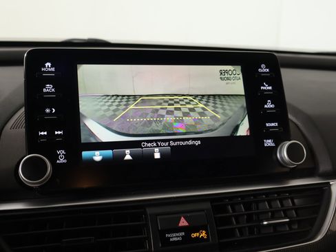 Used 2019 Honda Accord Sport image 6