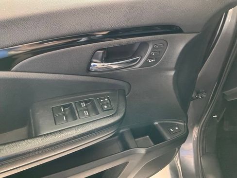 Used 2016 Honda Pilot Touring image 6