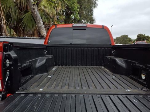 Used 2017 Toyota Tacoma TRD Off-Road w/ Tow Package image 20