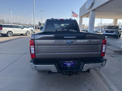 Used 2021 Ford F250 XLT w/ XLT Premium Package image 6