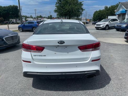 Used 2020 Kia Optima LX FWD image 8