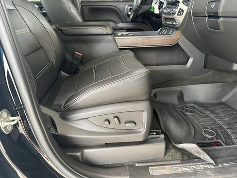 Used 2018 GMC Sierra 1500 Denali w/ Denali Ultimate Package AWD/4WD image 39
