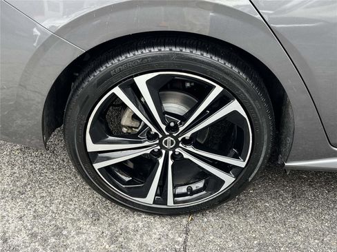 Certified 2023 Nissan Sentra SR w/ Trunk Package image 12