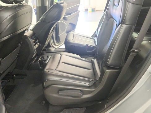 Used 2022 Jeep Grand Cherokee L Limited AWD/4WD image 25