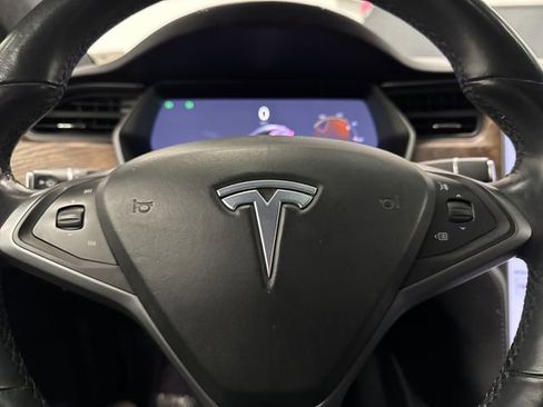 Used 2020 Tesla Model X Long Range image 16