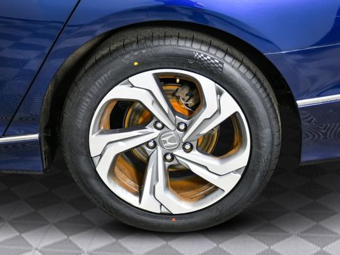 Used 2019 Honda Accord EX image 30
