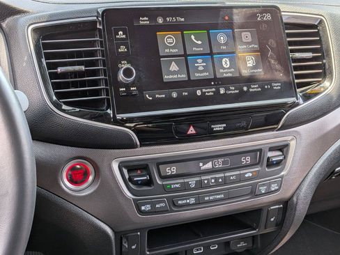 Used 2025 Honda Ridgeline RTL image 12