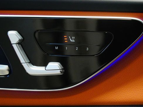 Used 2026 Mercedes-Benz GLC 43 AMG 4MATIC image 29