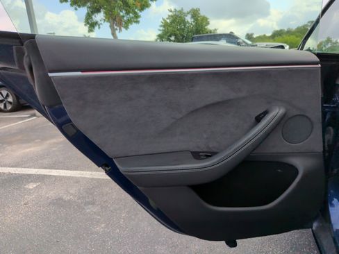 Used 2024 Tesla Model 3 Long Range AWD/4WD image 31