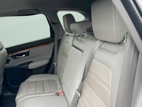 Used 2020 Honda CR-V Touring image 18