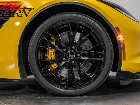 Used 2015 Chevrolet Corvette Z06 w/ 2LZ Preferred Equipment Group image 26