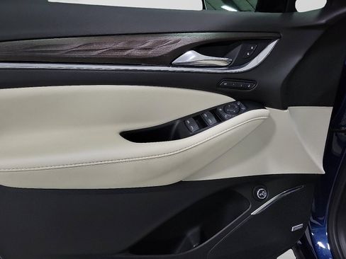 Used 2023 Buick Enclave Avenir w/ Trailering Package, 5000 lbs. image 11