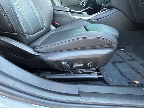 Used 2024 BMW 330i Sedan w/ Convenience Package RWD image 26