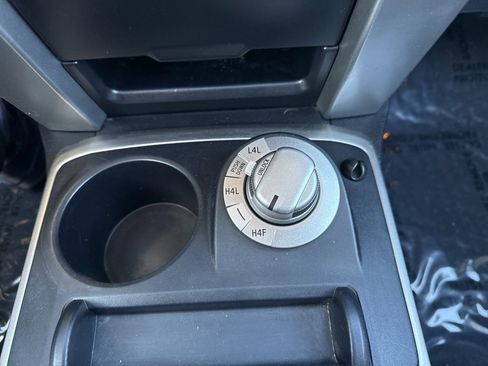 Used 2010 Toyota 4Runner Limited image 17