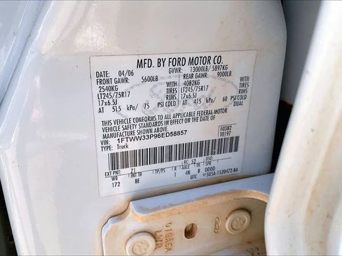 Used 2006 Ford F350 Lariat image 33