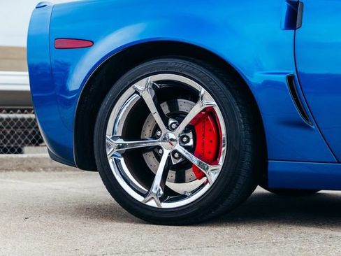 Used 2011 Chevrolet Corvette Grand Sport w/ Preferred Equipment Group image 54