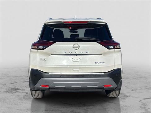 Certified 2022 Nissan Rogue SV w/ SV Premium Package image 5