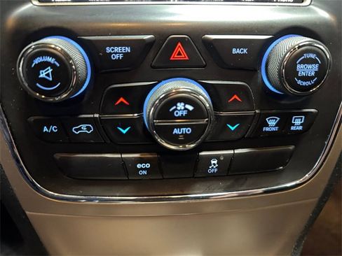 Used 2015 Jeep Grand Cherokee Altitude image 17