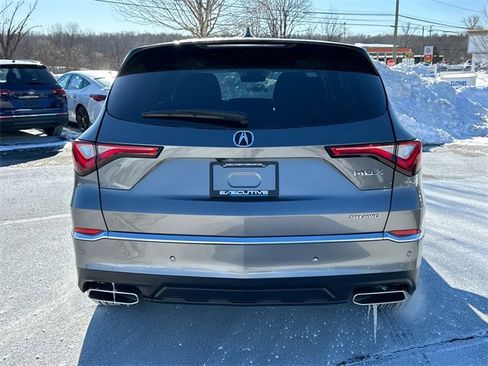 Certified 2023 Acura MDX SH-AWD w/ Technology Package image 3