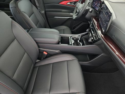 New 2026 Chevrolet Traverse Z71 w/ Driver Confidence Package AWD/4WD image 16
