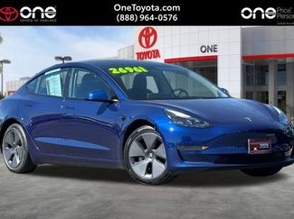 Used 2023 Tesla Model 3 Standard Range video 1