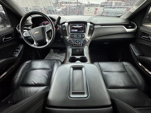 Used 2018 Chevrolet Tahoe LT w/ Luxury Package AWD/4WD image 16