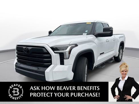 Used 2022 Toyota Tundra SR5 w/ SR5 Premium Package RWD image 1