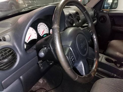 Used 2004 Jeep Liberty Sport w/ PWR Convenience Group AWD/4WD image 34