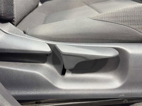 Used 2019 Toyota C-HR XLE image 13