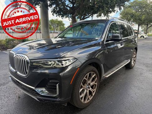 Used 2021 BMW X7 xDrive40i w/ Premium Package AWD/4WD image 2