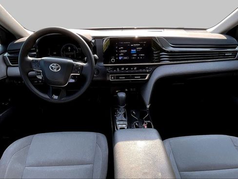 Used 2025 Toyota Camry LE FWD image 15