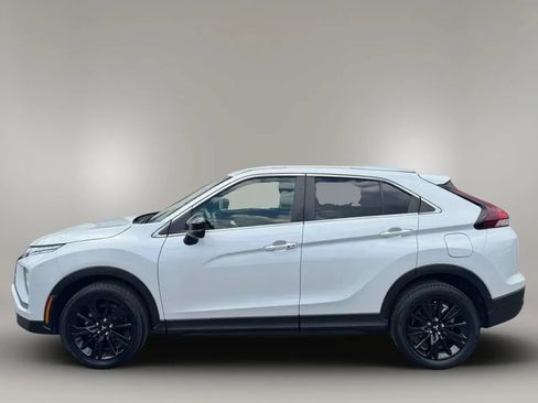 Used 2024 Mitsubishi Eclipse Cross LE AWD/4WD image 3