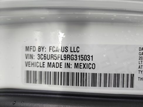 Used 2024 RAM 2500 Laramie w/ Night Edition image 71