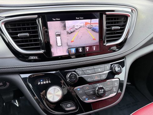 Used 2020 Chrysler Pacifica Limited w/ Quick Oder Package 2EV RED-S image 20