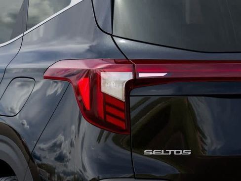Certified 2026 Kia Seltos EX w/ EX Sunroof Package AWD/4WD image 11