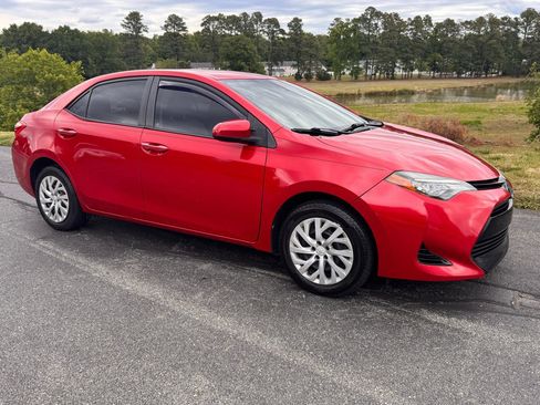 Used 2017 Toyota Corolla LE FWD image 21