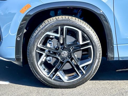 New 2026 Volkswagen Tiguan SEL R-Line image 25