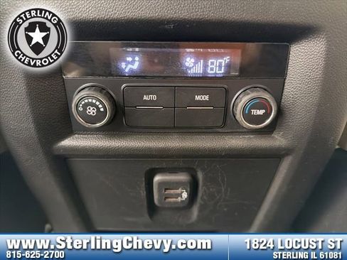 Used 2023 Chevrolet Traverse LS image 22