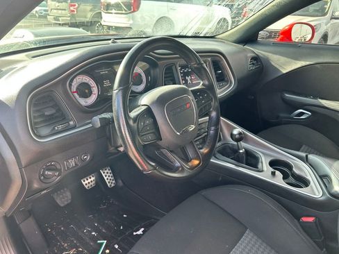 Used 2022 Dodge Challenger R/T w/ Shaker Package image 11