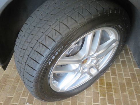 Used 2016 Porsche Cayenne AWD/4WD image 11