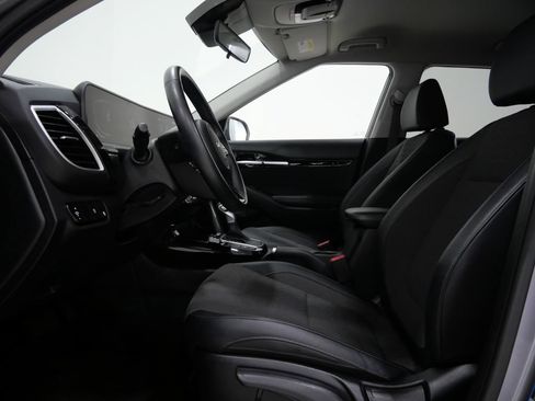 Used 2025 Kia Seltos S FWD image 11