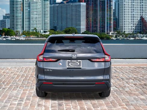 Used 2025 Honda CR-V LX image 7