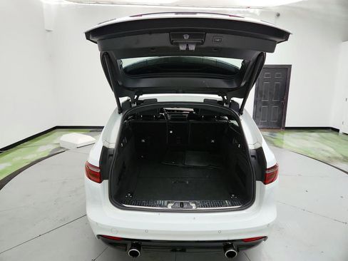Used 2018 Jaguar XF S AWD/4WD image 31